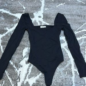 Aritzia black babaton bodysuit